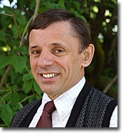 Dr. Wayne Gipp